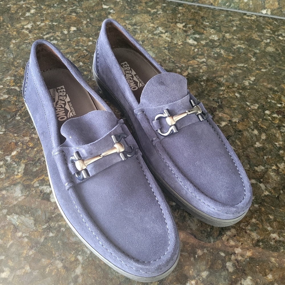 Mens Salvatore Ferragamo Navy Blue Gancini Suede Loafers, Size 11 - Picture 4 of 6